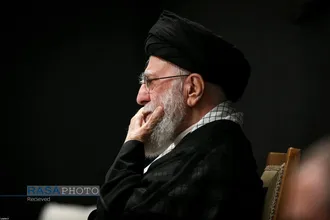 مراسم عزاداری شب عاشورای حسینی (علیه&zwnj;السلام) با حضور رهبر انقلاب