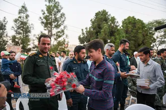 مراسم تقدیر از زحمت&zwnj;کشان نیروی انتظامی در قم