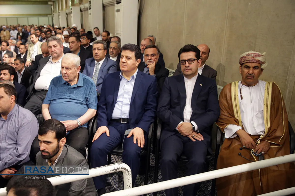 دیدار مسئولان و سفرای کشور&zwnj;های اسلامی با مقام معظم رهبری
