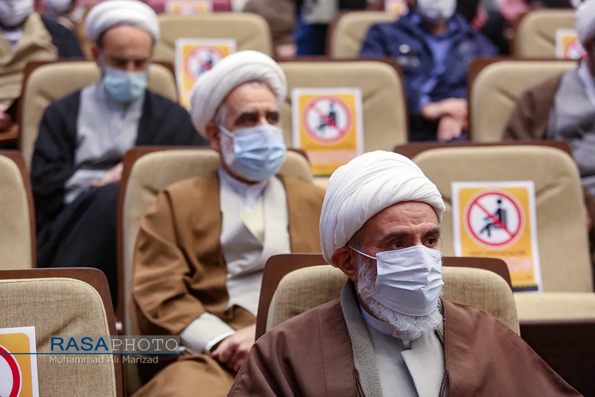 رونمایی از کتاب حضرت آیت الله مکارم شیرازی (به روایت اسناد ساواک)