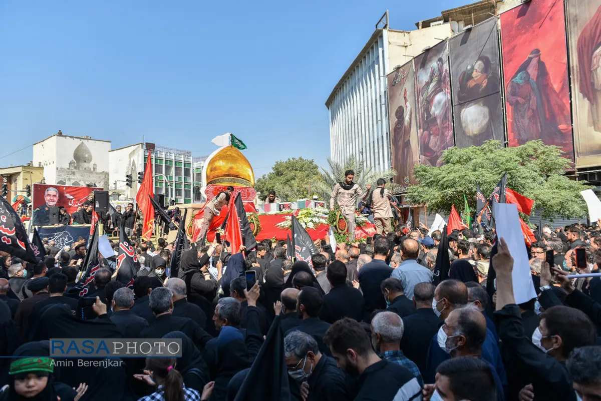 تشییع پیکر مطهر شهید مدافع حرم حاج عبدالله اسکندری در شیراز