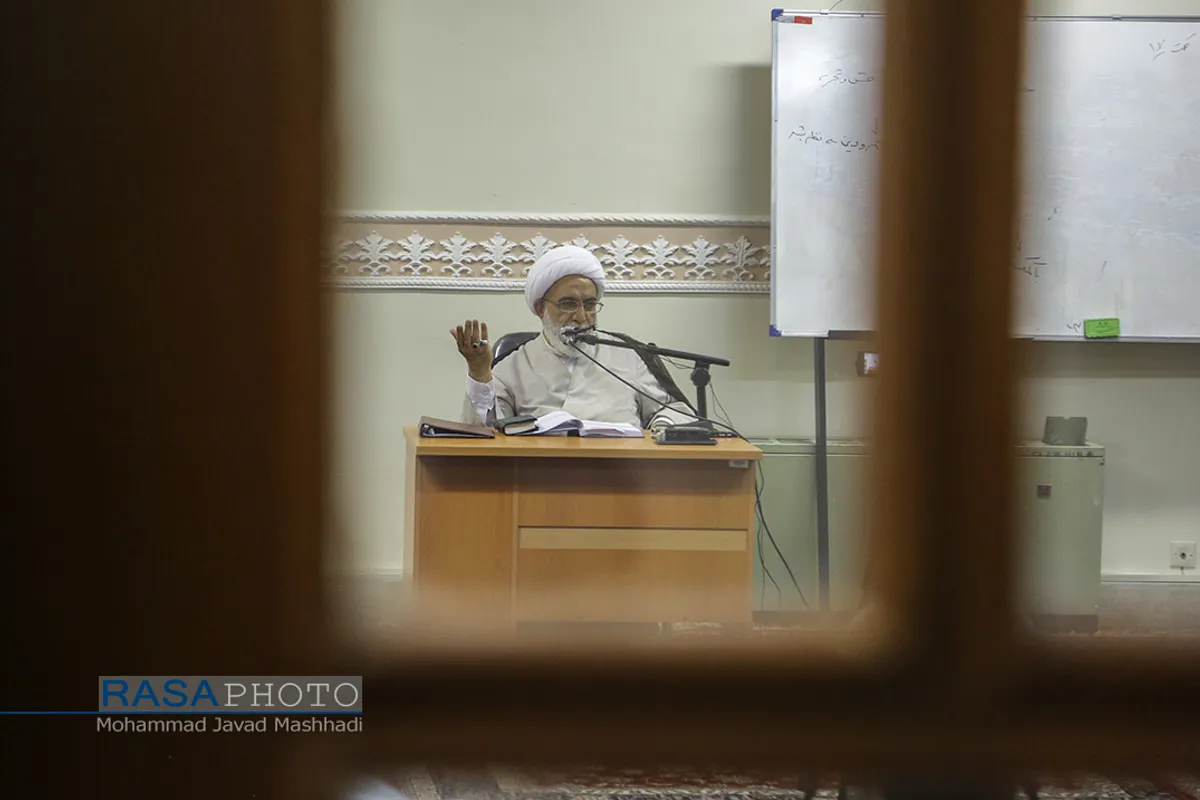 جلسات علمی آیت الله شب&zwnj;زنده دار در مشهد