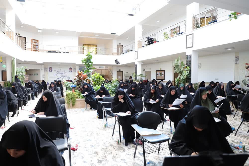 میزبانی از ۱۵ هزار داوطلب در آزمون ورودی حوزه‌های علمیه خواهران