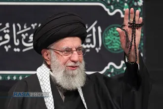 اولین شب مراسم عزاداری حضرت فاطمه&zwnj;زهرا (سلام&zwnj;الله&zwnj;علیها) با حضور رهبر انقلاب