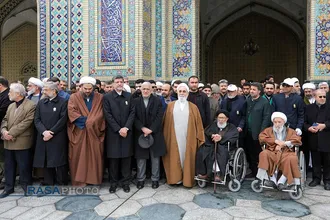 تشییع پیکر آیت&zwnj;الله امامی کاشانی در حرم مطهر رضوی