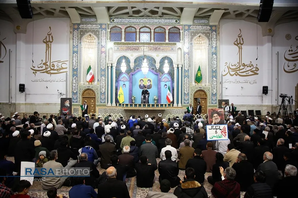 گرامیداشت فرماندهان شهید حزب&zwnj;الله در حرم بانوی کرامت