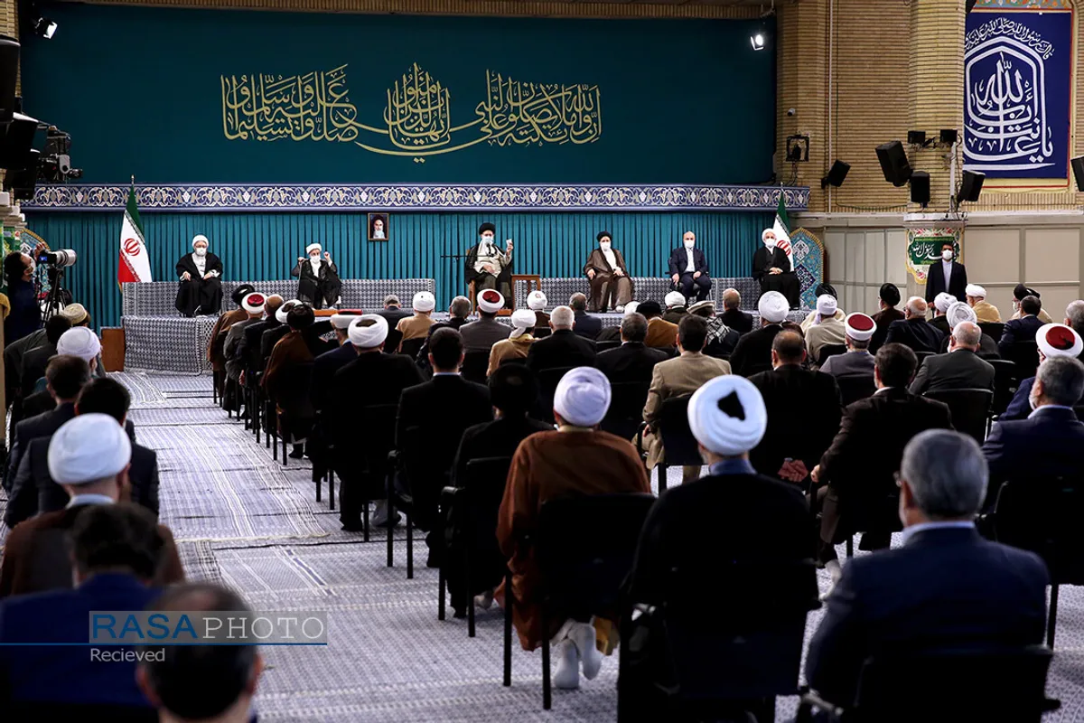 دیدار میهمانان کنفرانس وحدت اسلامى&zwnj; و جمعی از مسئولان نظام با رهبر انقلاب