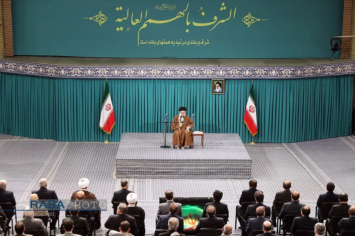 دیدار تولیدکنندگان و فعالان اقتصادی با مقام معظم رهبری