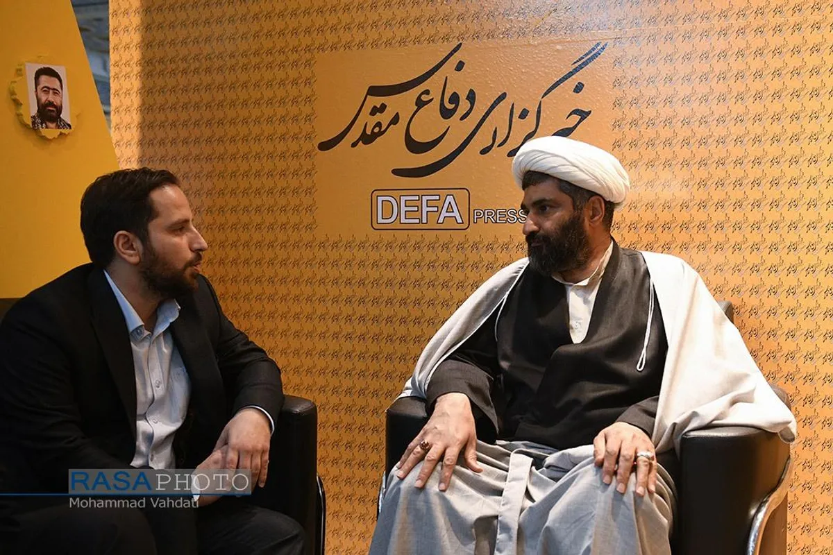 بازدید&zwnj; مدیر عامل خبرگزاری رسا از غرفه رسانه ها در نمایشگاه مطبوعات