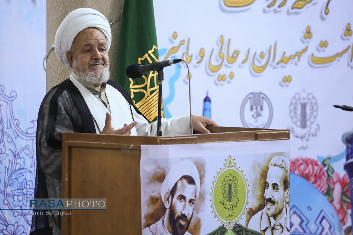 حجت السلام والمسلمین سعیدی  رئیس دفتر عقیدتی سیاسی فرمانده معظم كل قوا | آیین گرامیداشت هفته جهانی مساجد در شیراز&lrm;