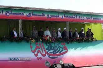 رژه یگان&zwnj;های نمونه نظامی و انتظامی نیروهای مسلح استان قم