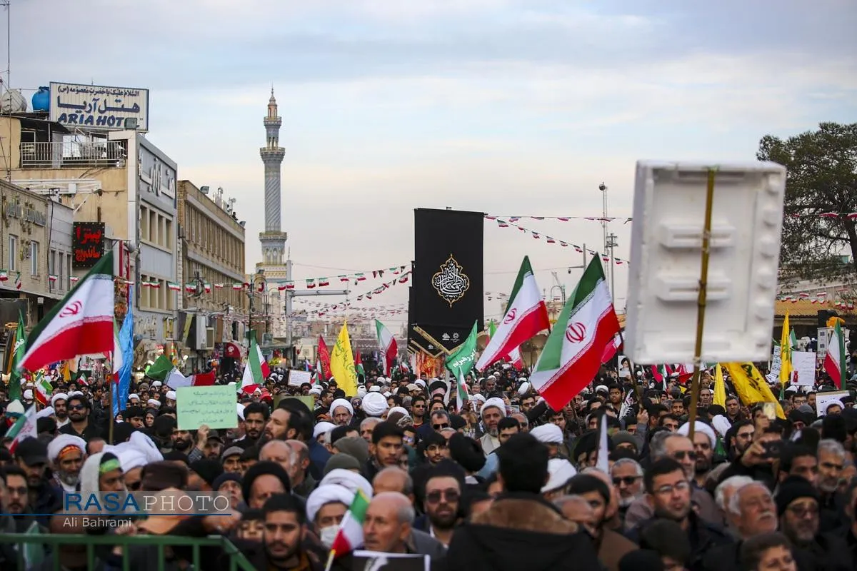 راهپیمایی اتحاد در یوم الله ۲۲ دی ماه در قم
