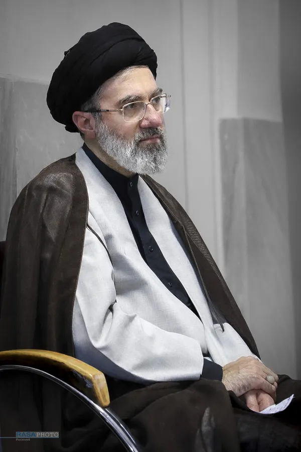 تمثال حضرت آیت&zwnj;الله سید مجتبی خامنه&zwnj;ای