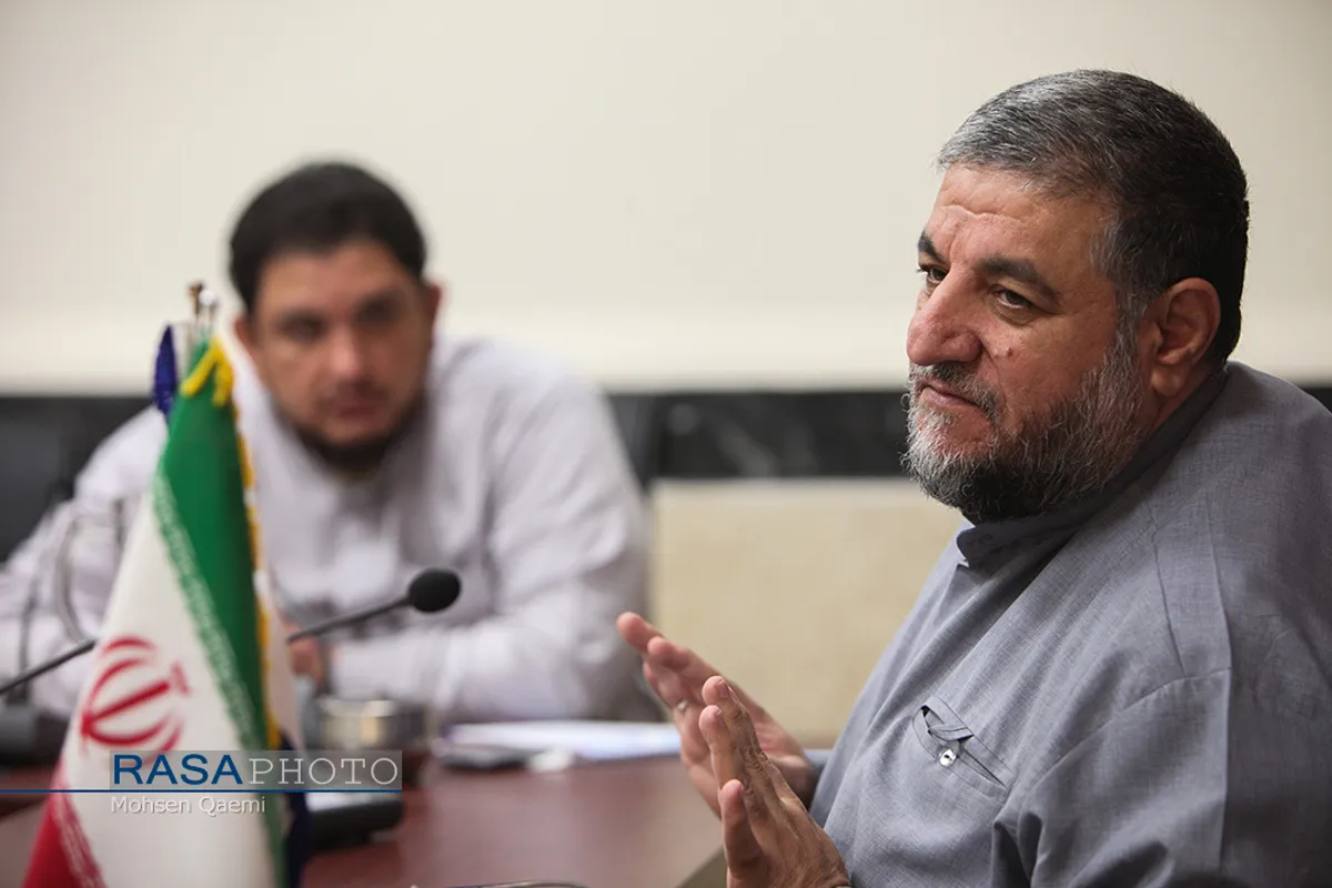 گعده یادداشت خوانی نویسندگان حوزوی