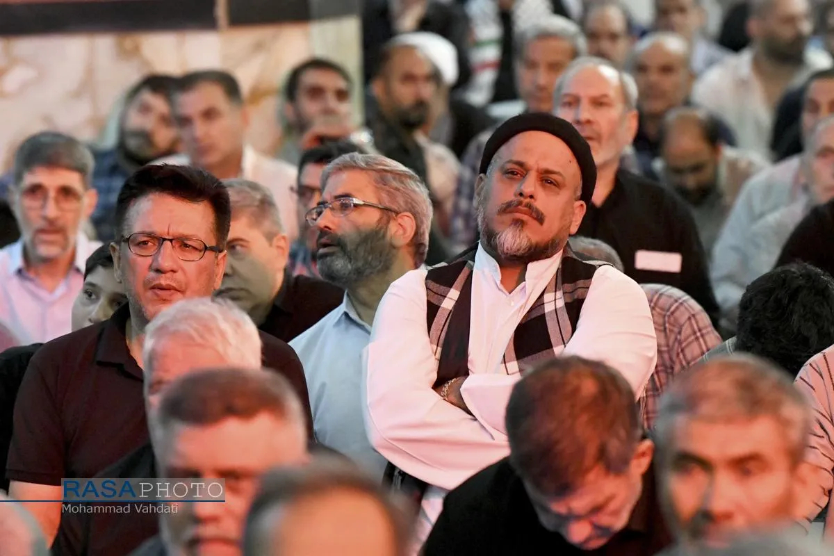 مجلس یادبود رهبر شهید انقلاب اسلامی و شهدای خانوادهٔ امام شهید
