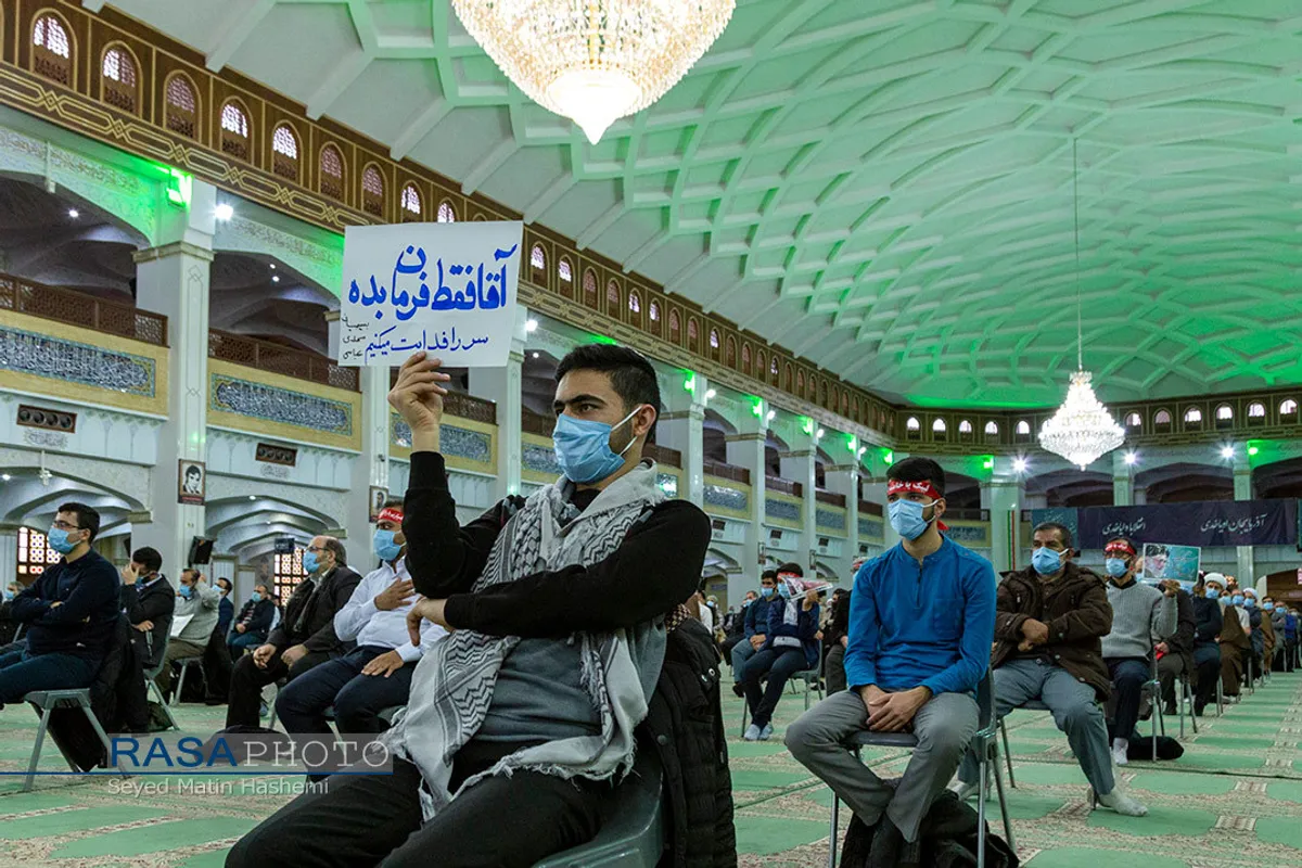 حال و هوای مصلی تبریز در مراسم ارتباط تصویری مردم آذربایجان شرقی با رهبر انقلاب