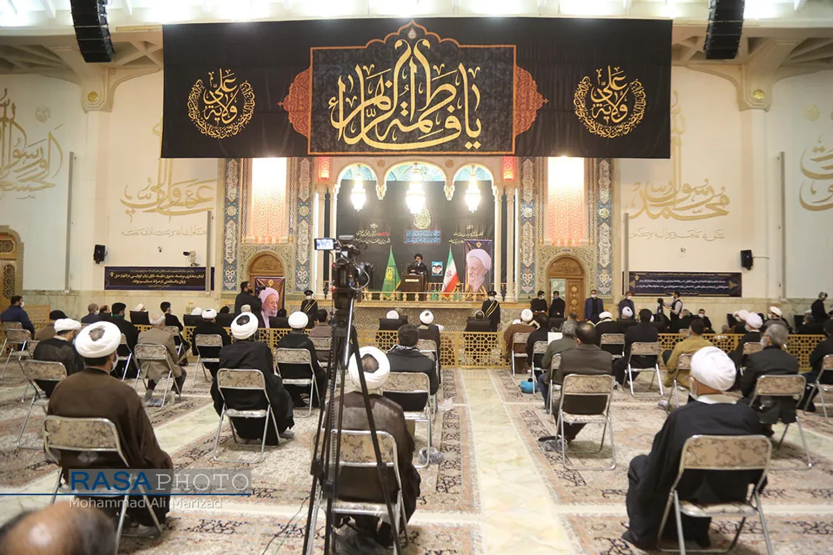 مراسم گرامیداشت مرحوم آیت الله مصباح یزدی در حرم کریمه اهلبیت (ع)