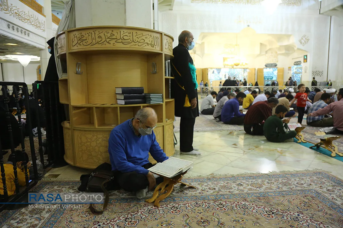 مراسم جزء&zwnj;خوانی قرآن کریم در حرم کریمه اهلبیت (ع)