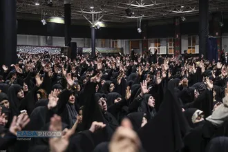 مراسم عزاداری شب تاسوعا در جوار محل شهادت رهبر شهید انقلاب اسلامی