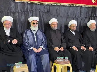 مراسم بزرگداشت شهدای حوادث اخیر توسط دفتر مقام معظم رهبری در نجف اشرف