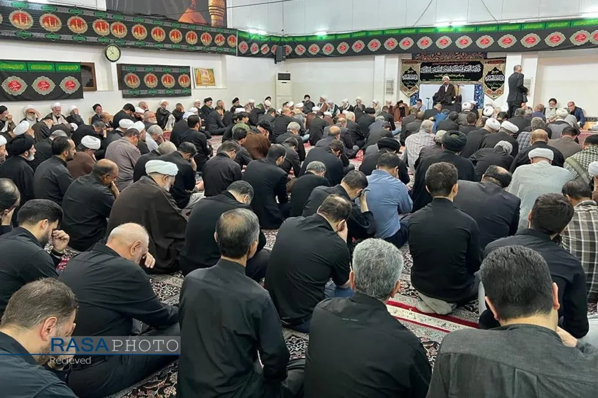 عزاداری روز عاشورای حسینی (ع) در بیوت مراجع تقلید