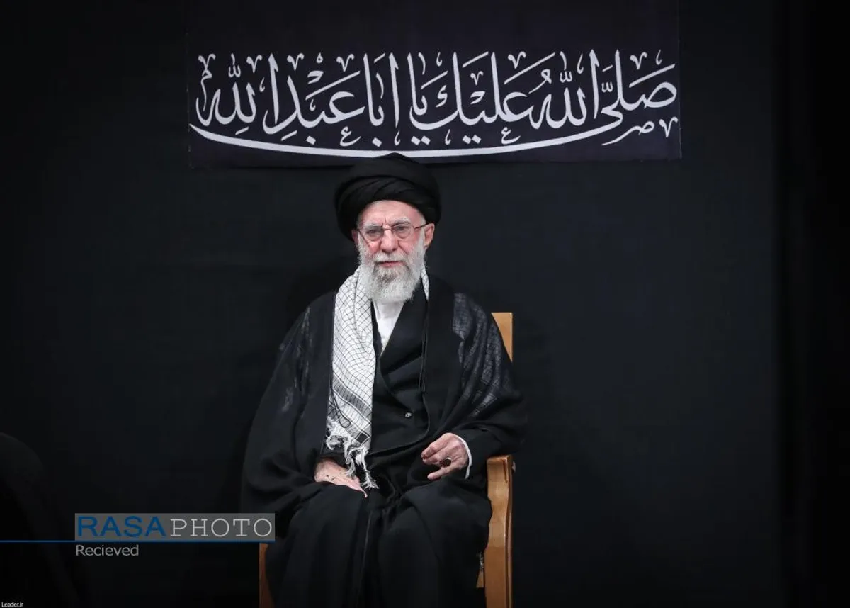 مراسم عزاداری شب عاشورای حسینی (علیه&zwnj;السلام) با حضور رهبر انقلاب