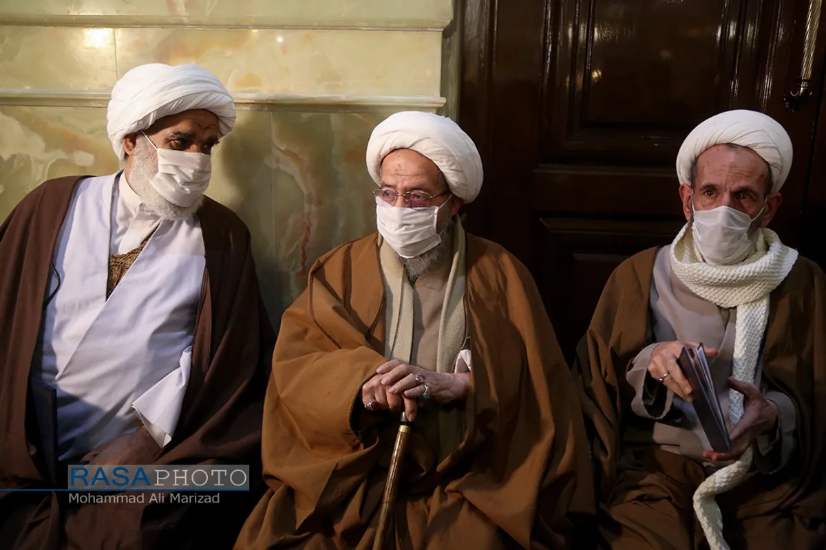 از راست آیت الله عبداللهی، آیت الله مقتدایی و آیت الله کعبی | مراسم تشییع پیکر آیت الله محمدی یزدی در قم
