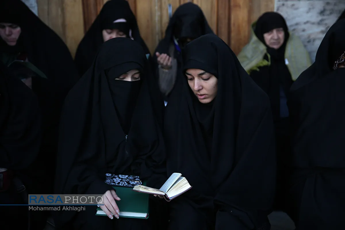 اعمال ام داود در مراسم معنوی اعتکاف حرم مطهر رضوی