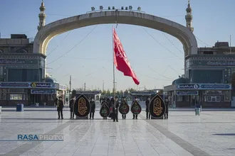 آئین تعویض پرچم مسجد مقدس جمکران در پی شهادت حضرت آیت&zwnj;الله&zwnj;العظمی خامنه&zwnj;ای (قدس&zwnj;سره)