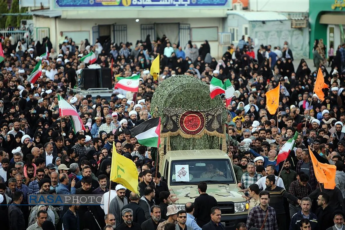 تشییع و تدفین دو شهید گمنام دفاع مقدس در مسجد مقدس جمکران