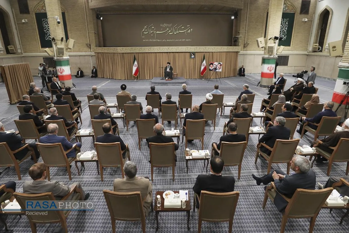 دیدار رئیس&zwnj; جمهور و اعضای هیئت دولت با رهبر معظم انقلاب