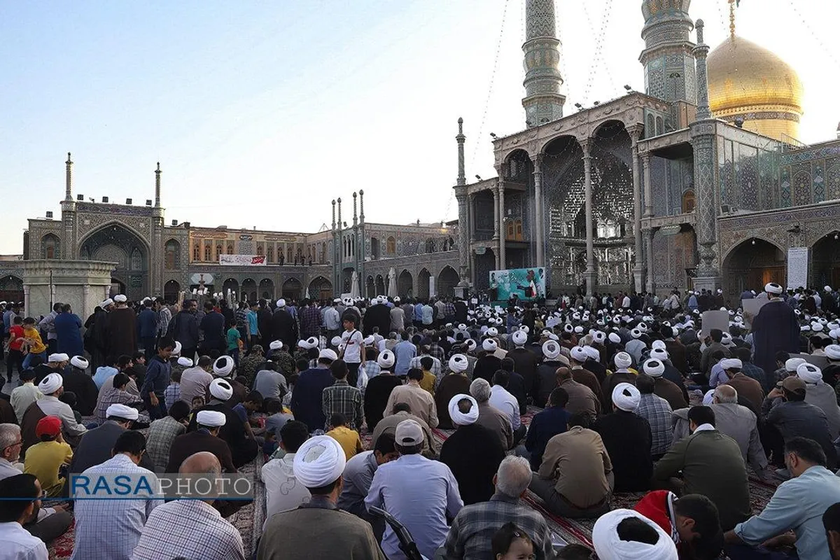 اجتماع بزرگ مردم قم در حمایت از فراجا و مجریان طرح نور