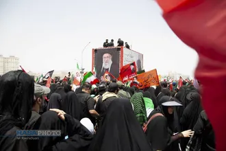 گوشه&zwnj;ای از لحظات ماندگار تشییع تاریخی رهبر شهید انقلاب در قم