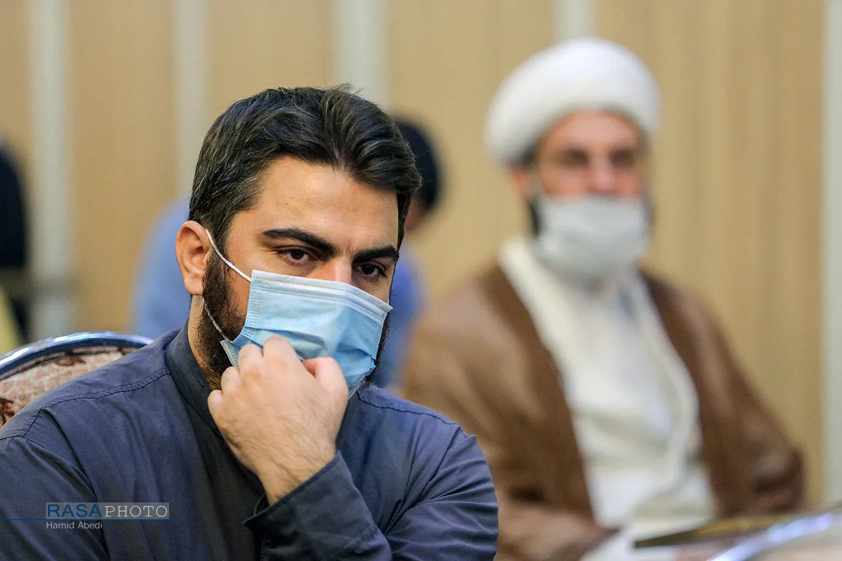 نشست طلاب یزد و کرمان با حجت الاسلام والمسلمین حاج ابوالقاسم