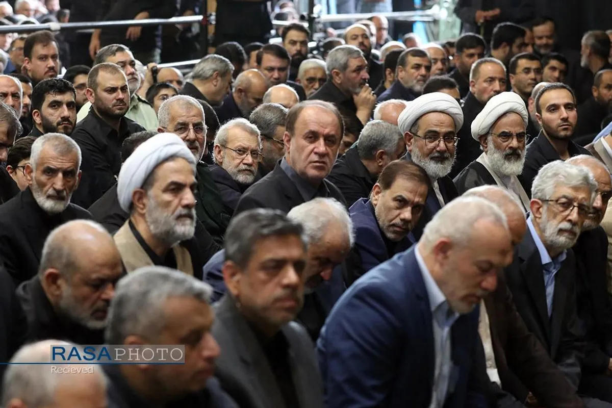 اقامه نماز توسط رهبر معظم انقلاب بر پیکر شهید اسماعیل هنیه