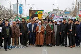 حضور نماینده ولی فقیه در استان خراسان شمالی در راهپیمایی ۲۲ بهمن