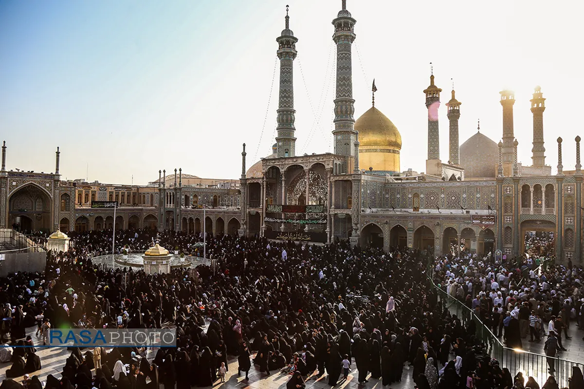 مراسم دعای عرفه در حرم حضرت معصومه (سلام الله علیها)