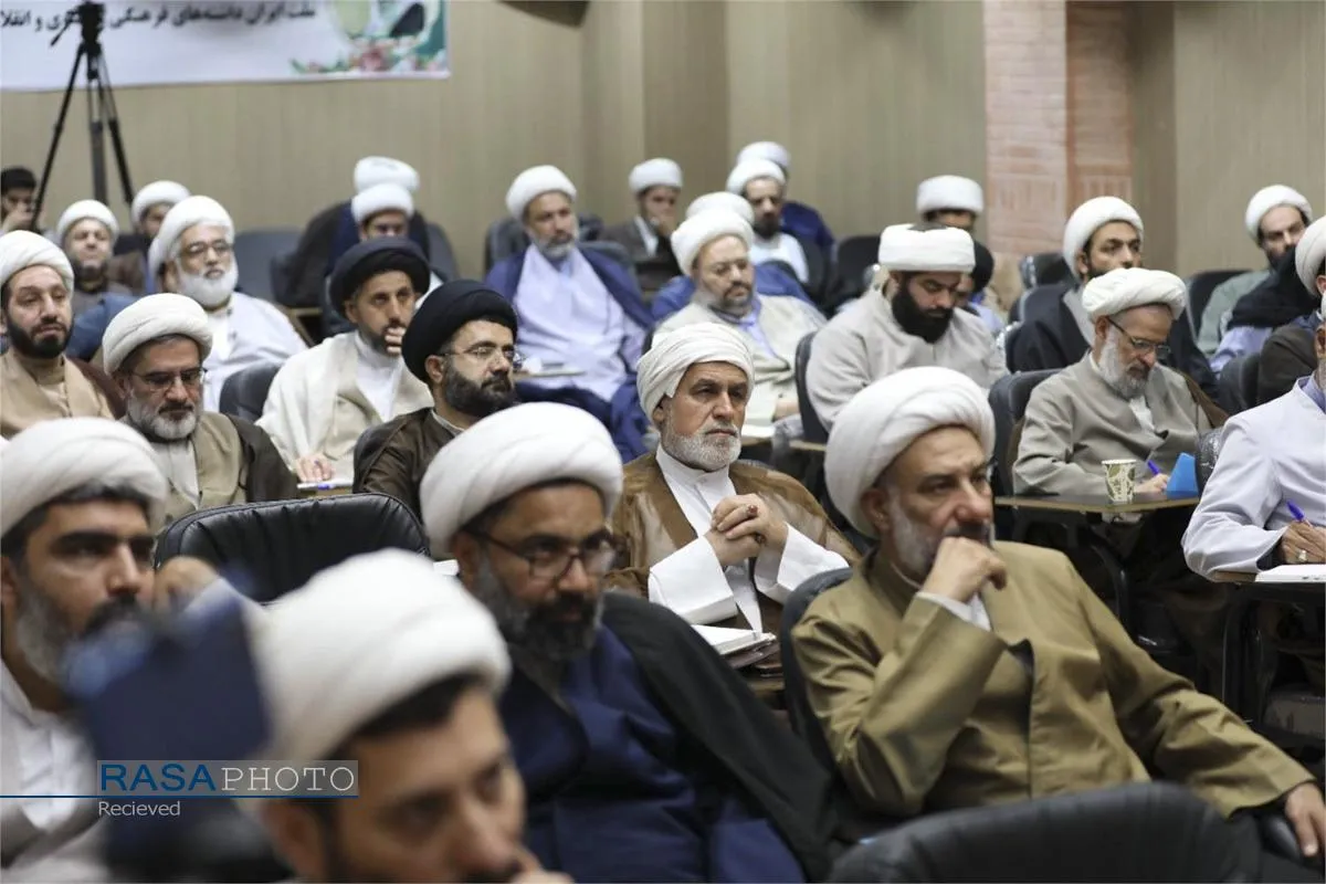 گردهمایی اساتید و فضلای حوزه علمیه خوزستان با حضور آیت الله محسن اراکی