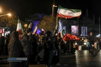 شور  و شوق مردم در خیابان&zwnj;های قم در پی اعلام رهبری حضرت آیت الله سید مجتبی خامنه&zwnj;ای