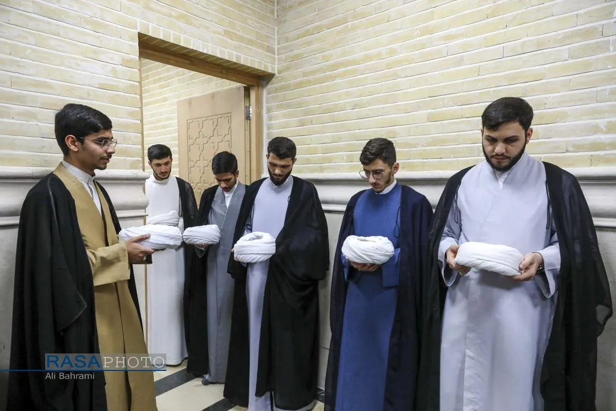 جشن عمامه&zwnj;گذاری طلاب حوزه علمیه حضرت ولی عصر (عج)