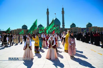 اجرای ۱۰ هزار نفری سرود "سلام فرمانده۲" در مسجد مقدس جمکران