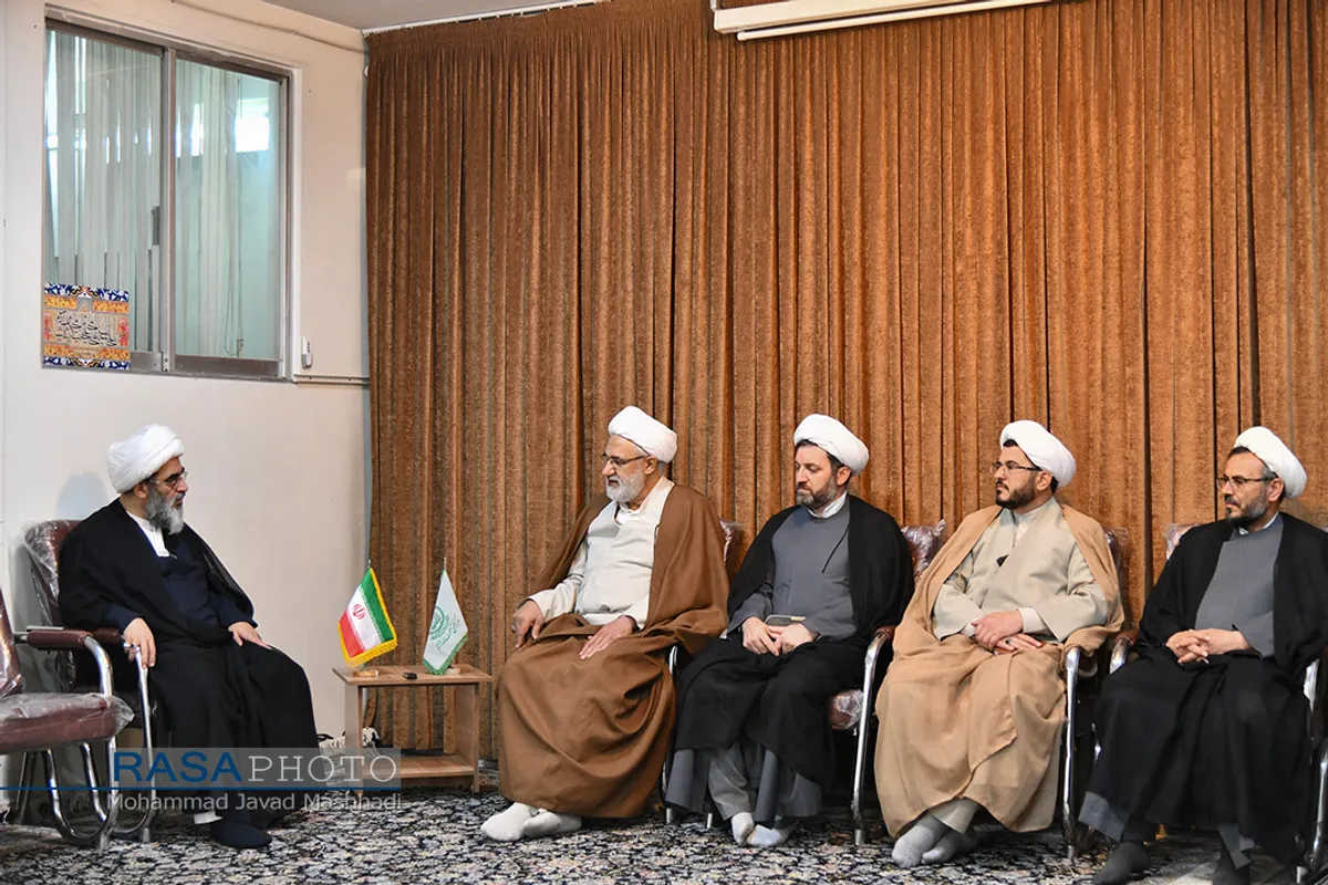 دیدار مدیر حوزه علمیه خراسان با آیت الله فاضل لنکرانی