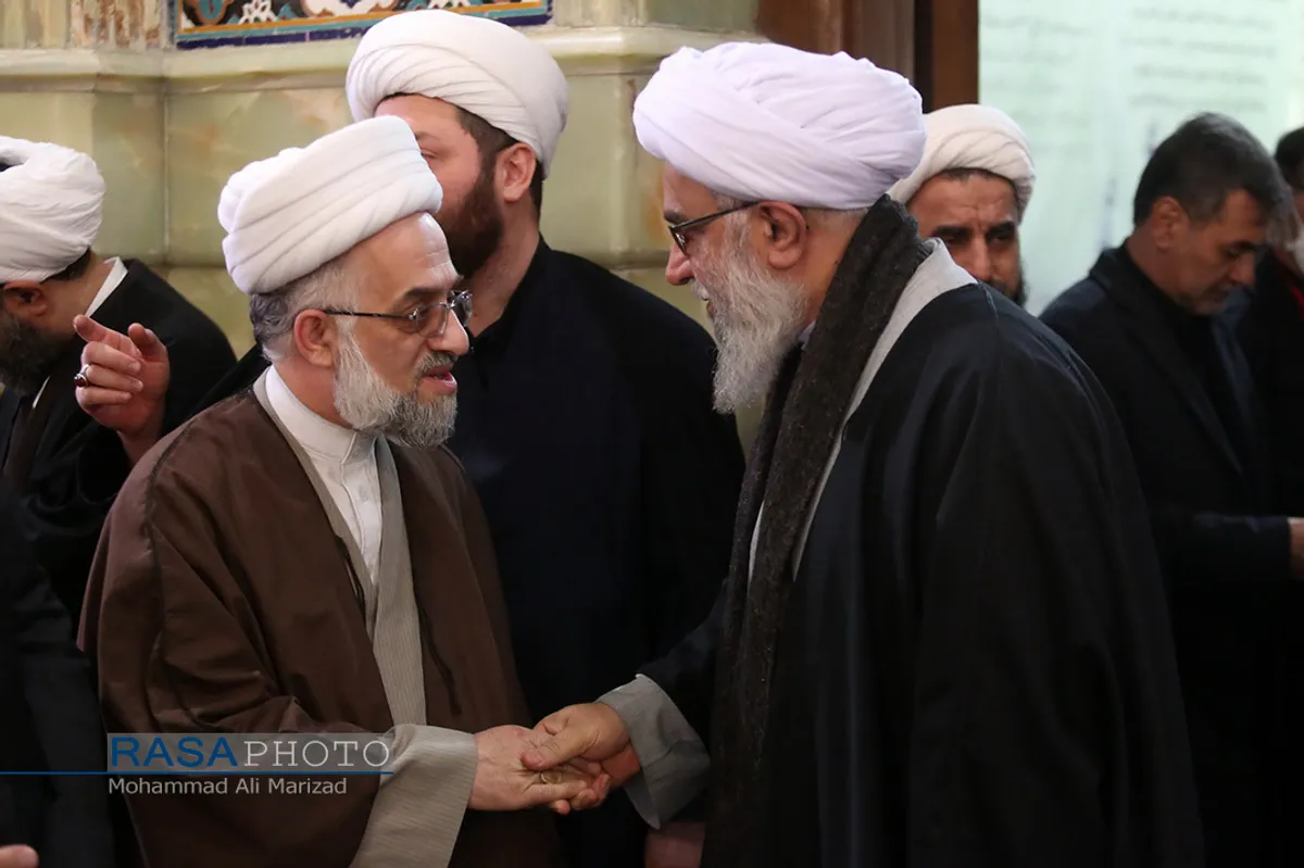 تشییع پیکر آیت الله طبرسی در قم