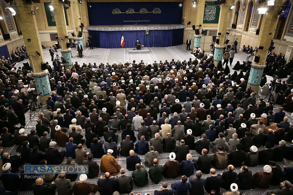 دیدار رمضانی مسئولان نظام با مقام معظم رهبری