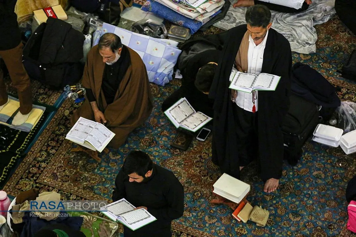 مراسم معنوی اعمال "ام داوود" در مسجد مقدس جمکران