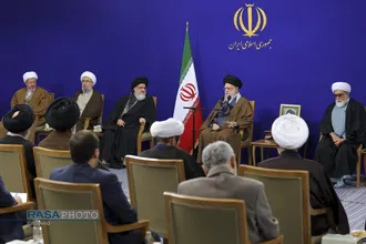 دیدار اعضای ستاد برگزاری کنگره بزرگداشت آیت&zwnj;الله میلانی با رهبر معظم انقلاب