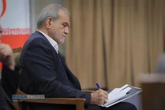 دیدار رئیس&zwnj; جمهور و اعضای هیئت دولت با رهبر معظم انقلاب