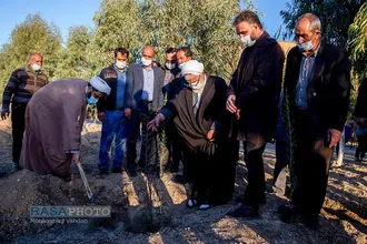 دیدار رییس سازمان جنگل&zwnj;ها، مراتع و آبخیزداری کشور با علما و مراجع تقلید در قم