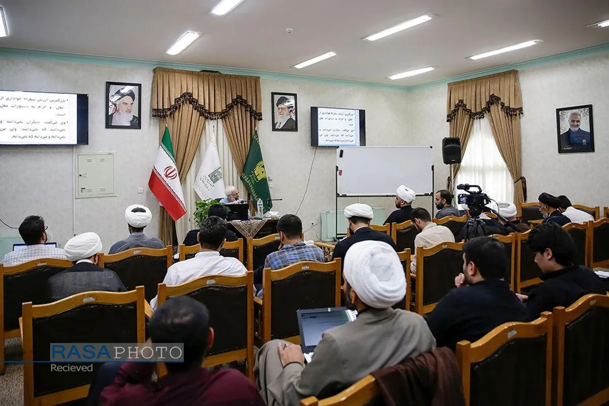 مدرسه تابستانی دارالعلم در مشهد مقدس
