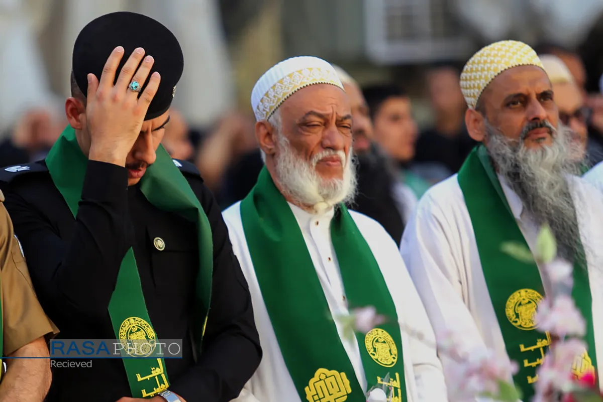 احتزاز پرچم غدیر در حرم حضرت امیر المومنین (علیه السلام)
